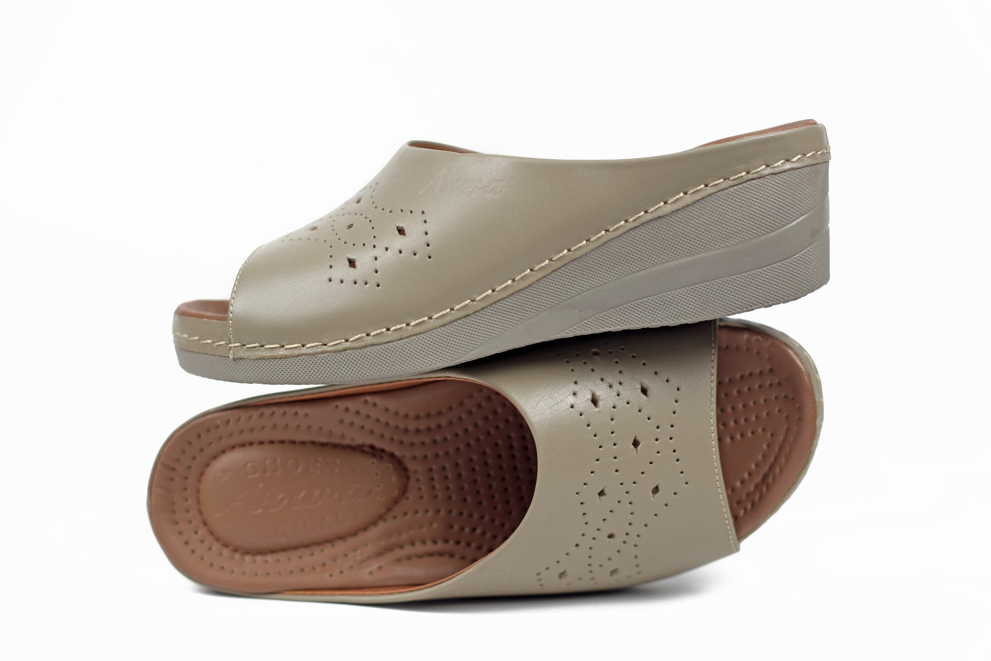 SANDALE MEDICAL EN CUIR - Arwa Shoes